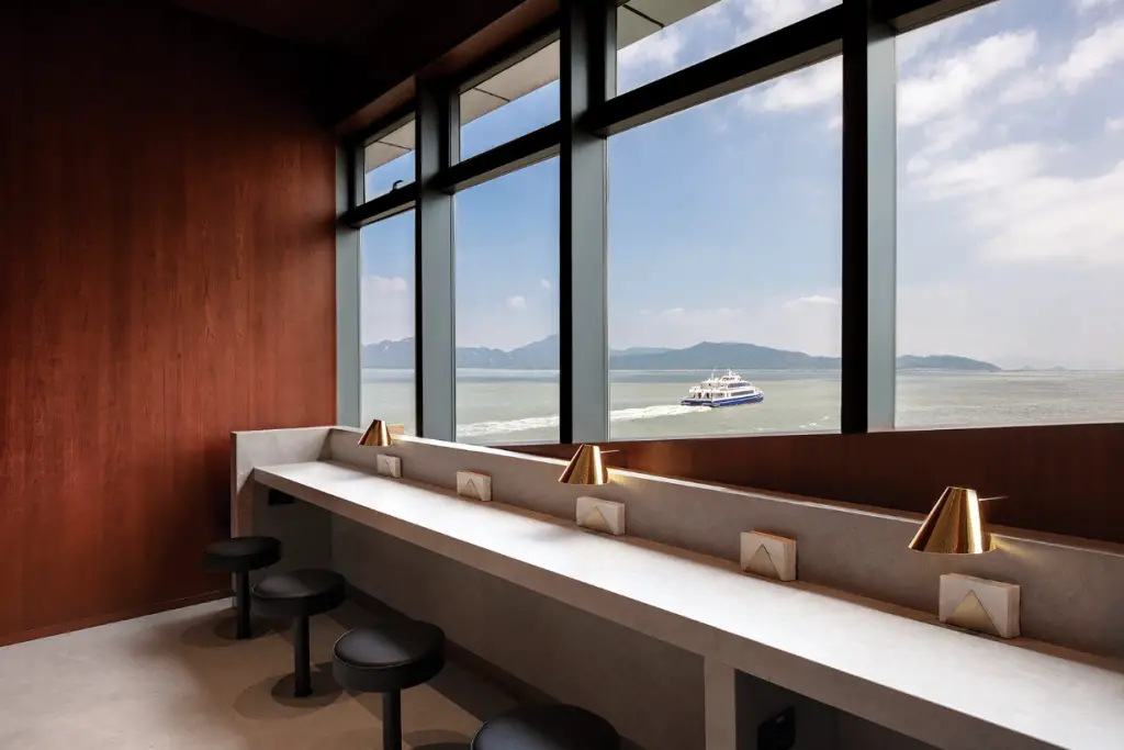 【全新休息室已开始运营】国泰航空即将开启全新休息室，但是却不在机场……