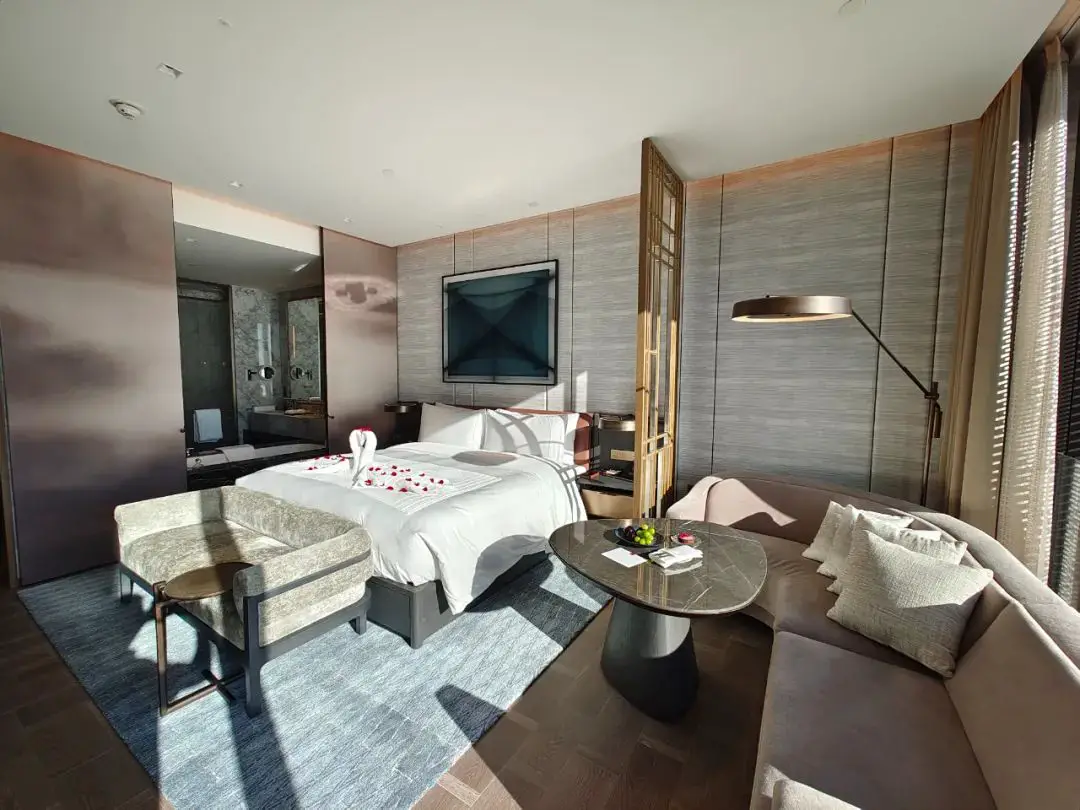 等待4年终于开业,第一时间打卡深圳首家希尔顿顶奢旗舰店! 等待4年终于开业,第一时间打卡深圳首家希尔顿顶奢旗舰店!