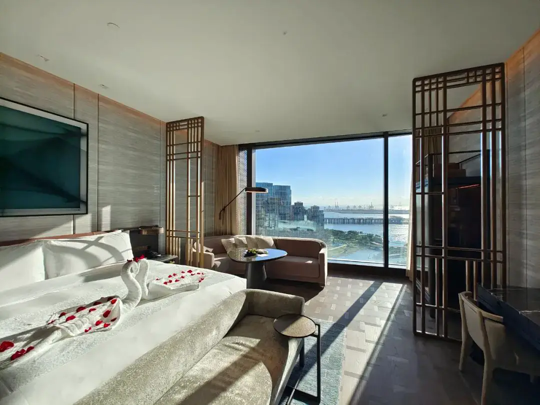 等待4年终于开业,第一时间打卡深圳首家希尔顿顶奢旗舰店! 等待4年终于开业,第一时间打卡深圳首家希尔顿顶奢旗舰店!