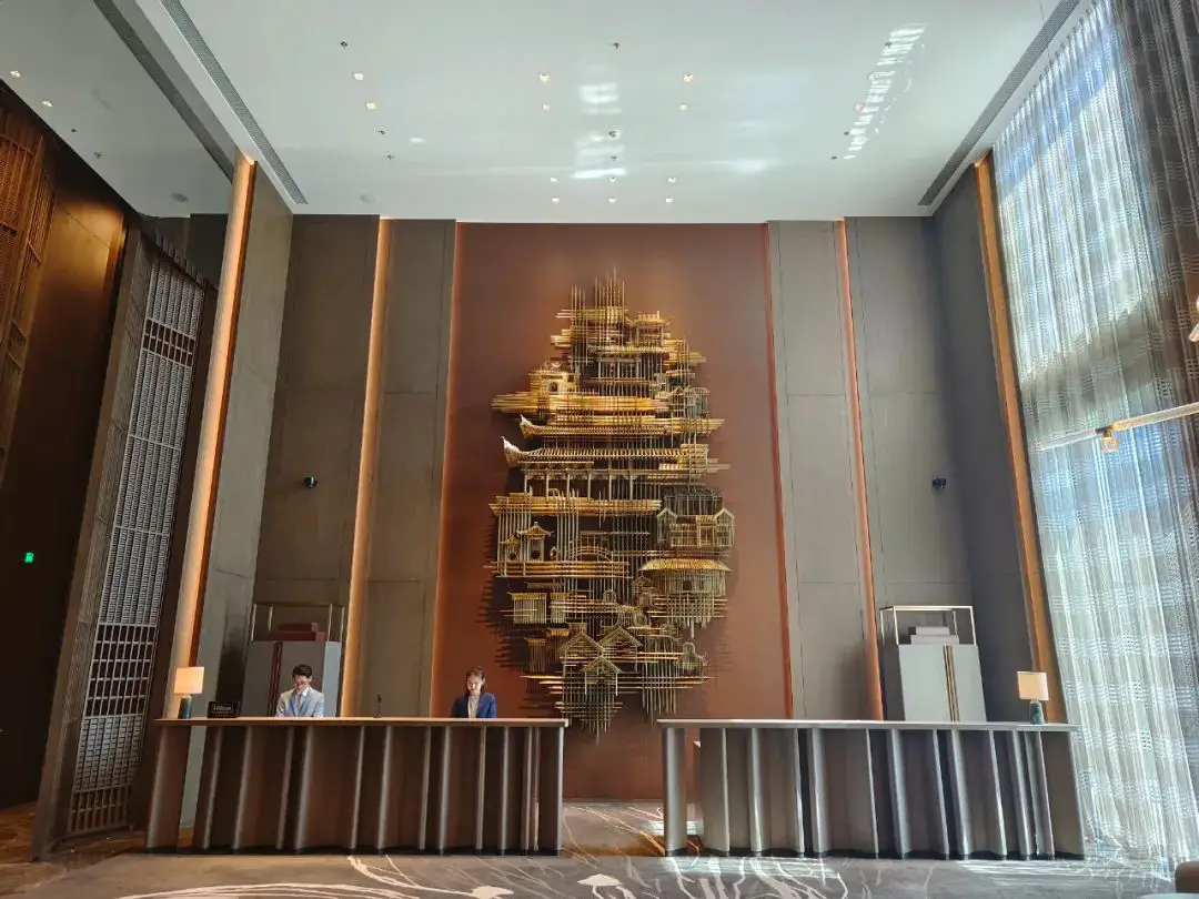 等待4年终于开业,第一时间打卡深圳首家希尔顿顶奢旗舰店! 等待4年终于开业,第一时间打卡深圳首家希尔顿顶奢旗舰店!