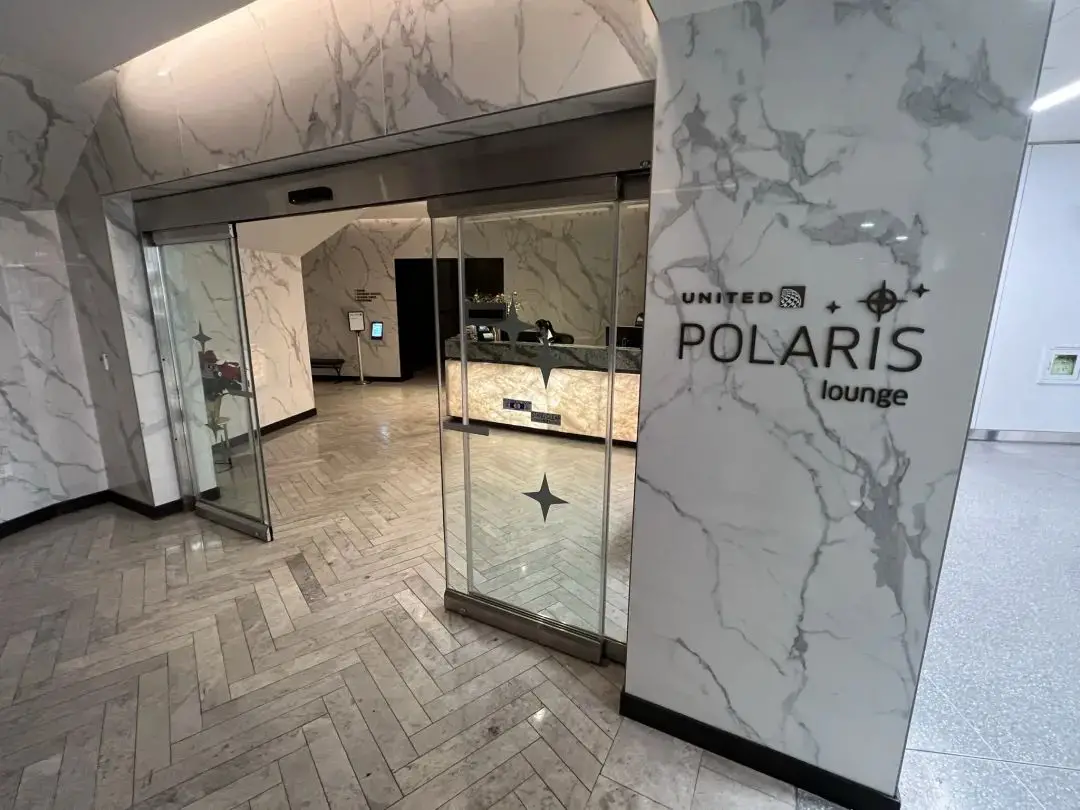 《被“打航”强制降舱前的唯一高光 - 美联航旧金山机场（SFO） Polaris Lounge 体验报告》