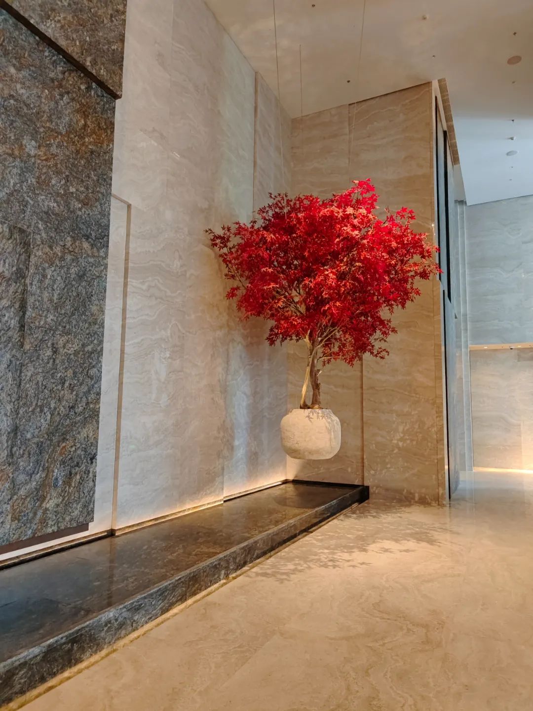 等待4年终于开业,第一时间打卡深圳首家希尔顿顶奢旗舰店! 等待4年终于开业,第一时间打卡深圳首家希尔顿顶奢旗舰店!