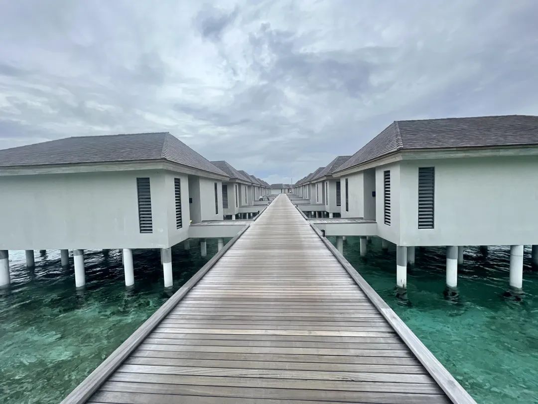 《马尔代夫顶级水屋五晚四天沉浸式体验 - 马尔代夫艾美酒店（Le Méridien Maldives Resort & Spa）入住体验》