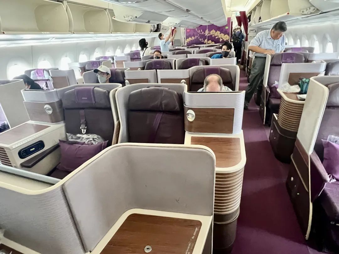 《20K里程兑换短途A350平躺商务 - 泰国航空A350-900（新加坡 - 曼谷）商务舱体验报告》