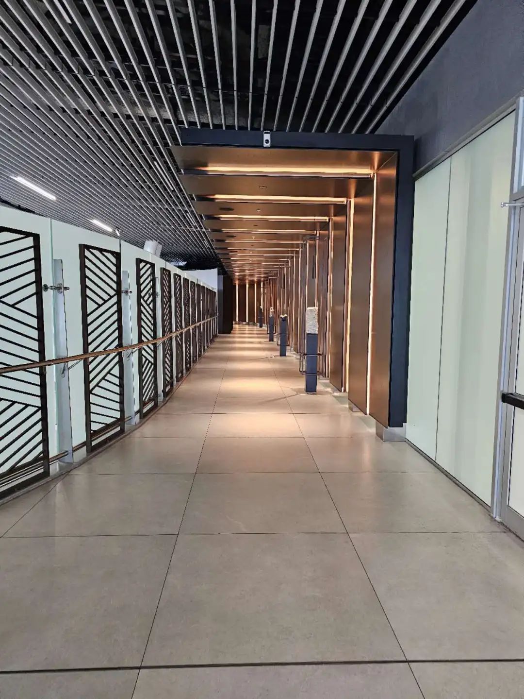 45K里程兑换10小时平躺商务舱，全年有票，赶快在下个月里程贬值前完成兑换