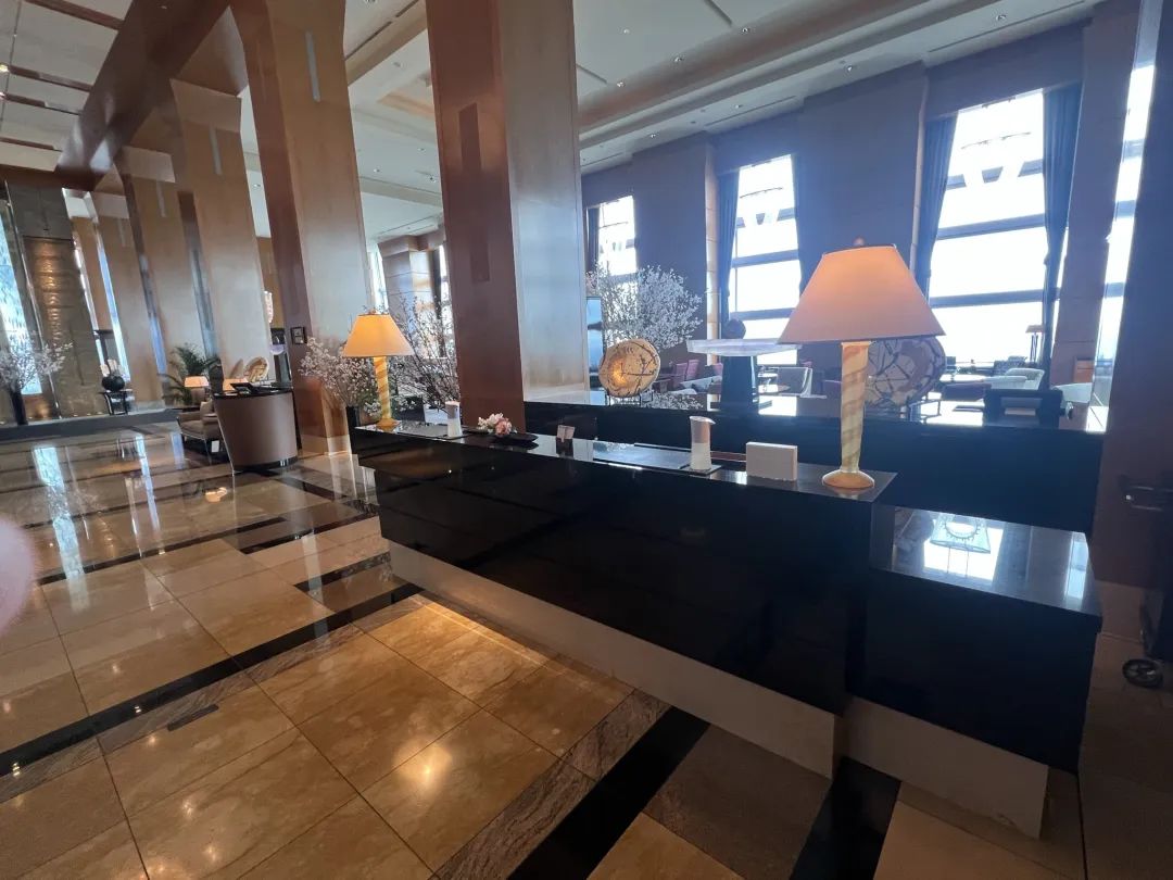 《免费早餐 + 直升行政套房 - 东京丽思卡尔顿酒店（The Ritz-Carlton, Tokyo）入住体验》