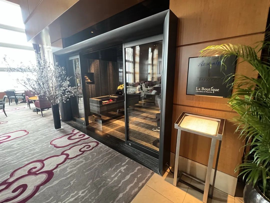 《免费早餐 + 直升行政套房 - 东京丽思卡尔顿酒店（The Ritz-Carlton, Tokyo）入住体验》
