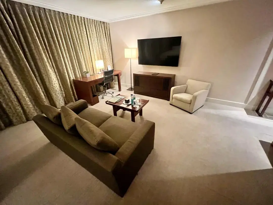 100+平方米超大套房vs北美中式酒店之巅峰,长周末游玩温哥华,哪家体验更出色? 100+平方米超大套房vs北美中式酒店之巅峰,长周末游玩温哥华,哪家体验更出色?