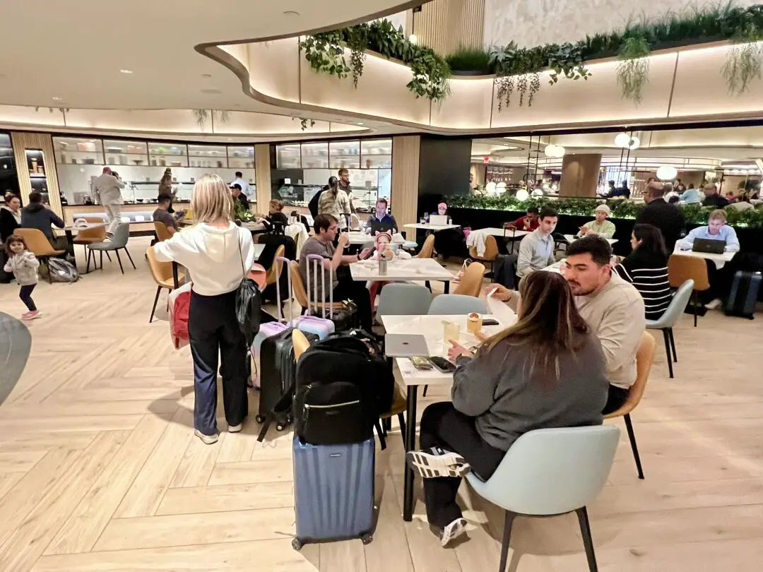 不只有Amex百夫长，Chase Sapphire Lounge横空出世，首次打卡超乎预期