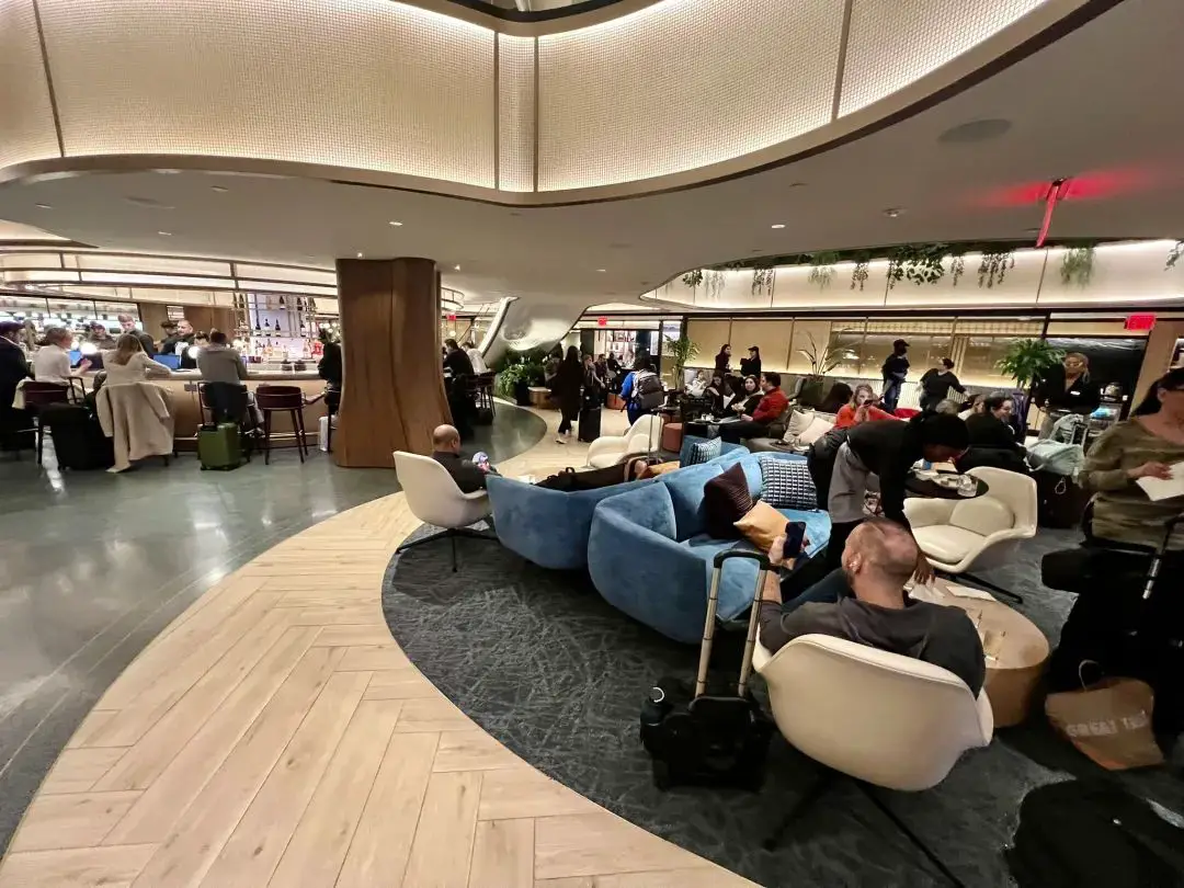 不只有Amex百夫长，Chase Sapphire Lounge横空出世，首次打卡超乎预期