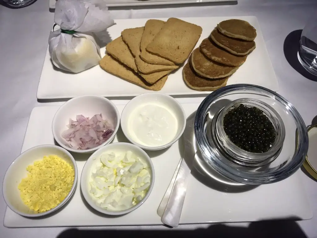 【34K点数即可享受最尊贵体验】卡航要玩真的,尊贵的鱼子酱服务即将登录商务舱! 7 【34K点数即可享受最尊贵体验】卡航要玩真的,尊贵的鱼子酱服务即将登录商务舱!