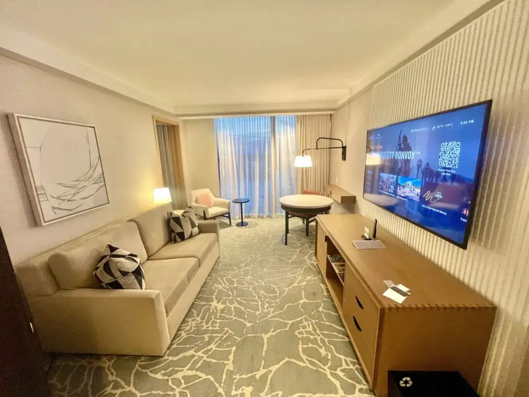 从一言难尽到充满惊喜,新酒店+升套房缺一不可,这大概是这家JW万豪最佳的打开方式了 从一言难尽到充满惊喜,新酒店+升套房缺一不可,这大概是这家JW万豪最佳的打开方式了