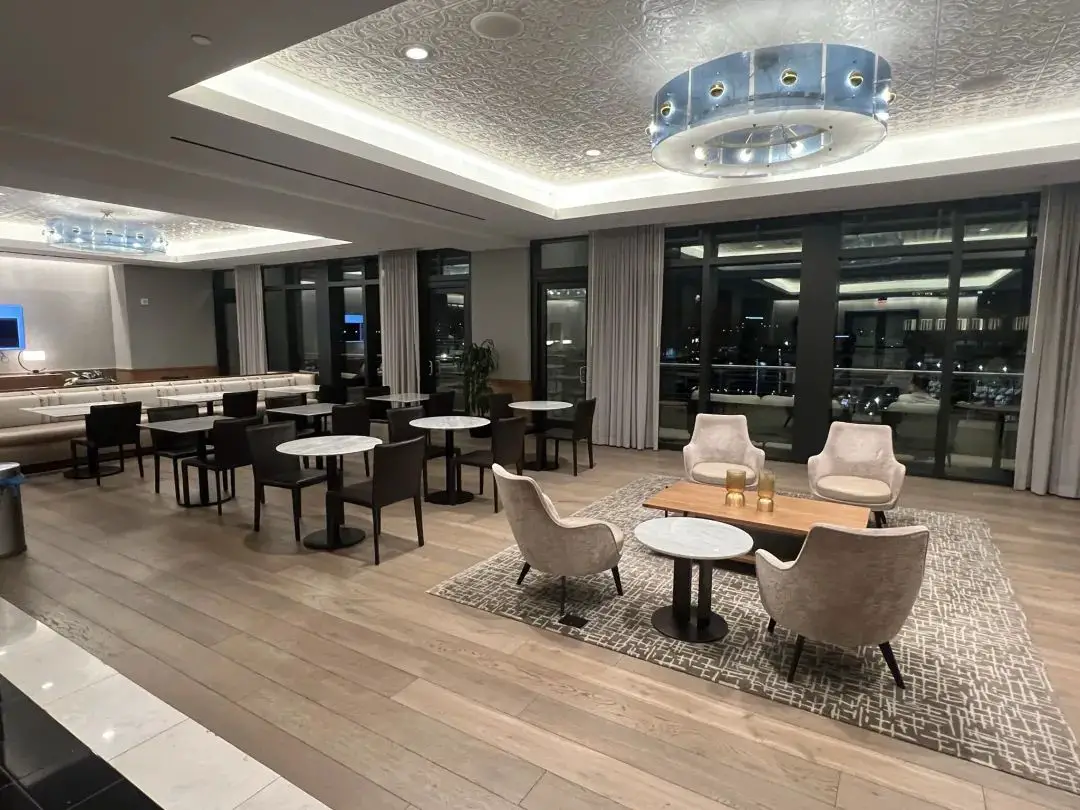 从一言难尽到充满惊喜,新酒店+升套房缺一不可,这大概是这家JW万豪最佳的打开方式了 从一言难尽到充满惊喜,新酒店+升套房缺一不可,这大概是这家JW万豪最佳的打开方式了