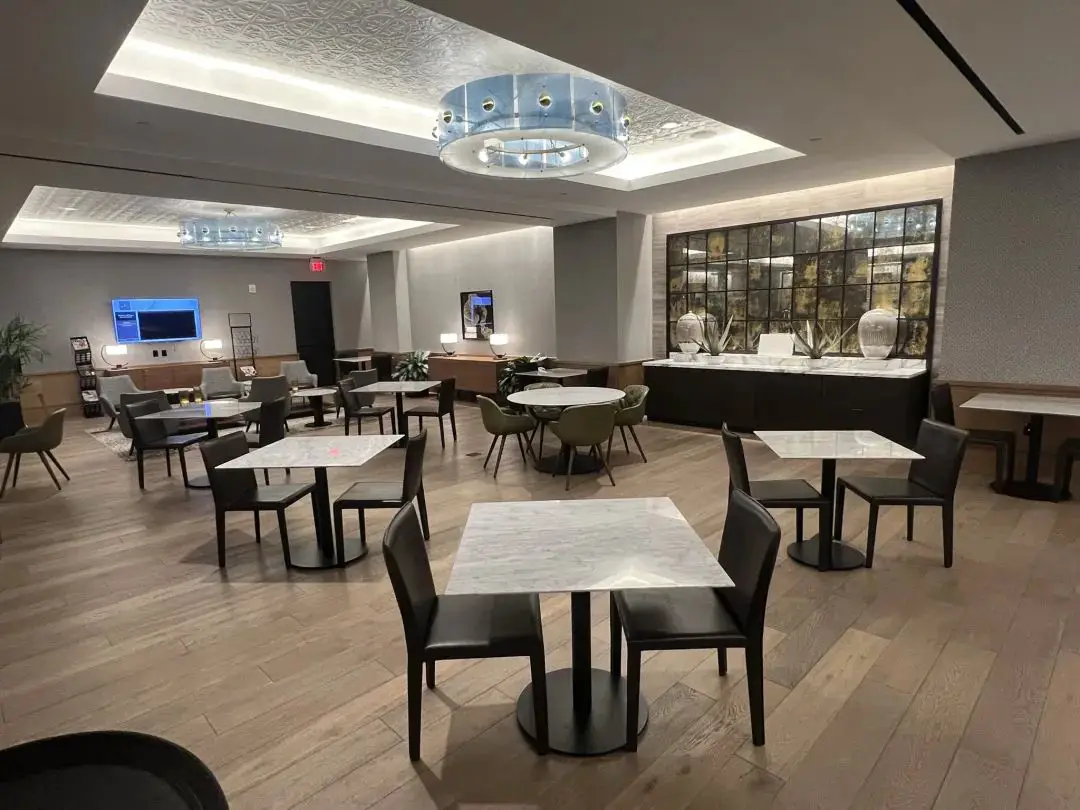 从一言难尽到充满惊喜,新酒店+升套房缺一不可,这大概是这家JW万豪最佳的打开方式了 从一言难尽到充满惊喜,新酒店+升套房缺一不可,这大概是这家JW万豪最佳的打开方式了