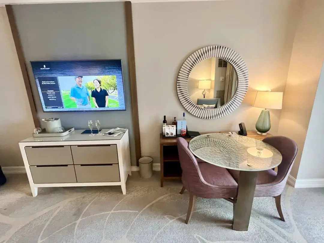 万豪40K免房券居然住到了水准不错的丽思卡尔顿，然而本来到手的套房没了……