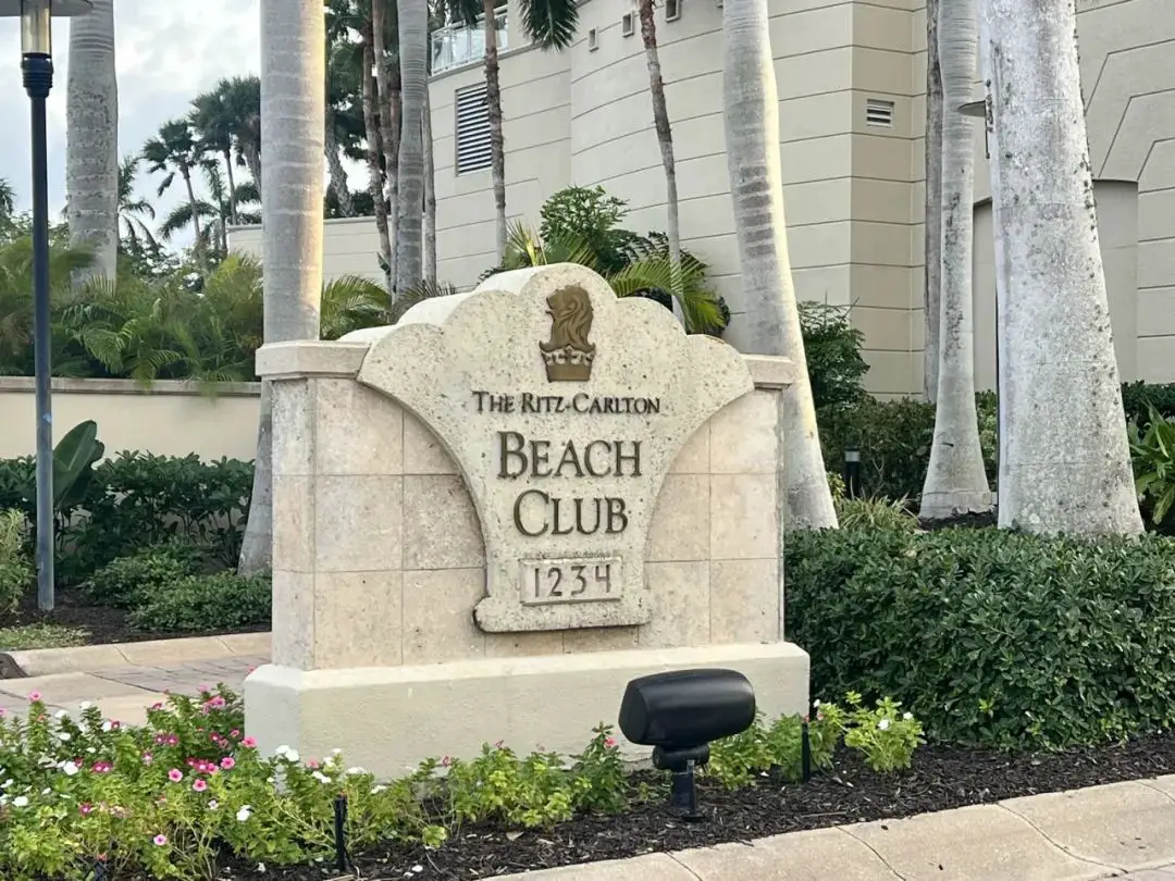 万豪40K免房券居然住到了水准不错的丽思卡尔顿，然而本来到手的套房没了……