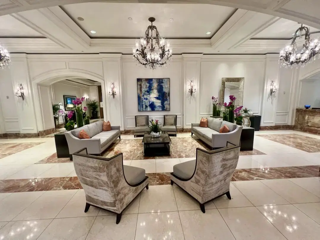 万豪40K免房券居然住到了水准不错的丽思卡尔顿，然而本来到手的套房没了……