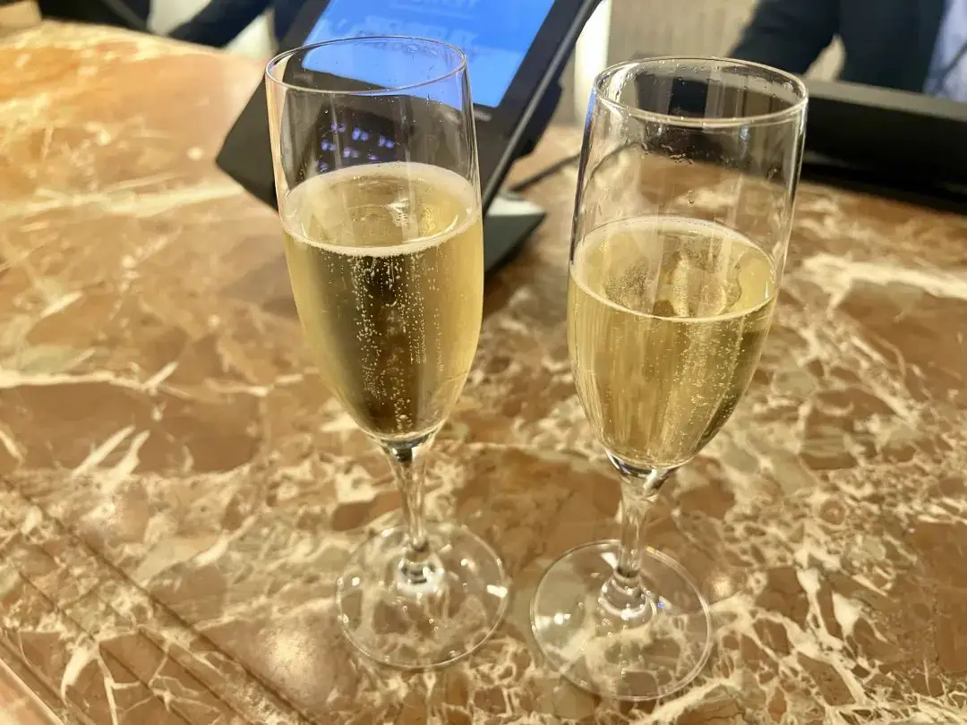 万豪40K免房券居然住到了水准不错的丽思卡尔顿，然而本来到手的套房没了……