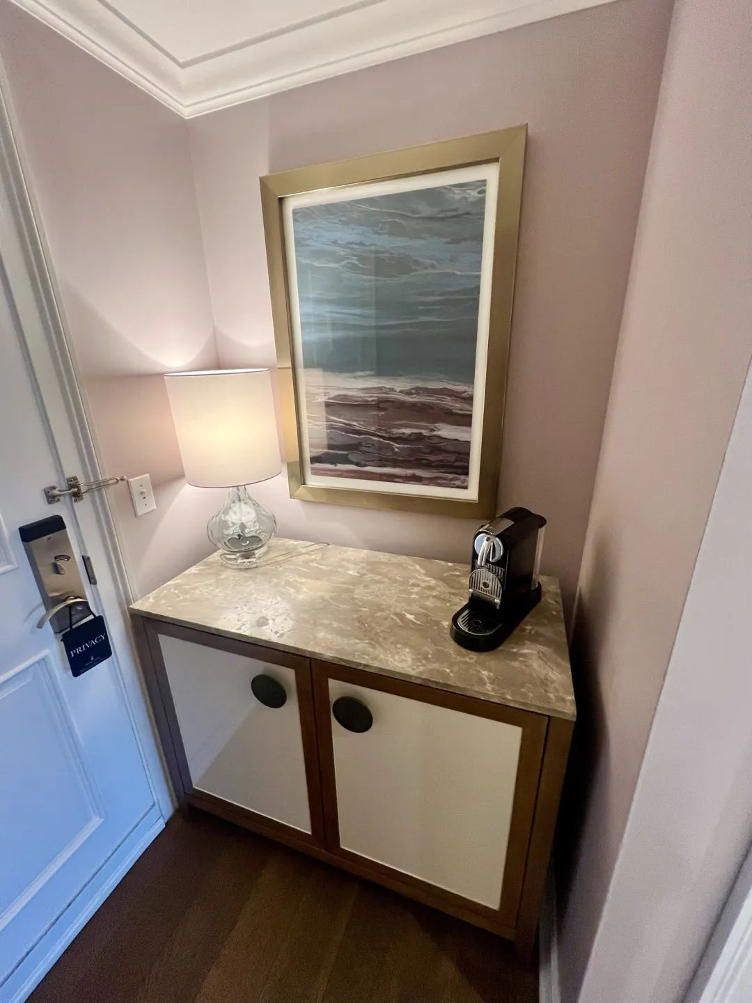 万豪40K免房券居然住到了水准不错的丽思卡尔顿，然而本来到手的套房没了……