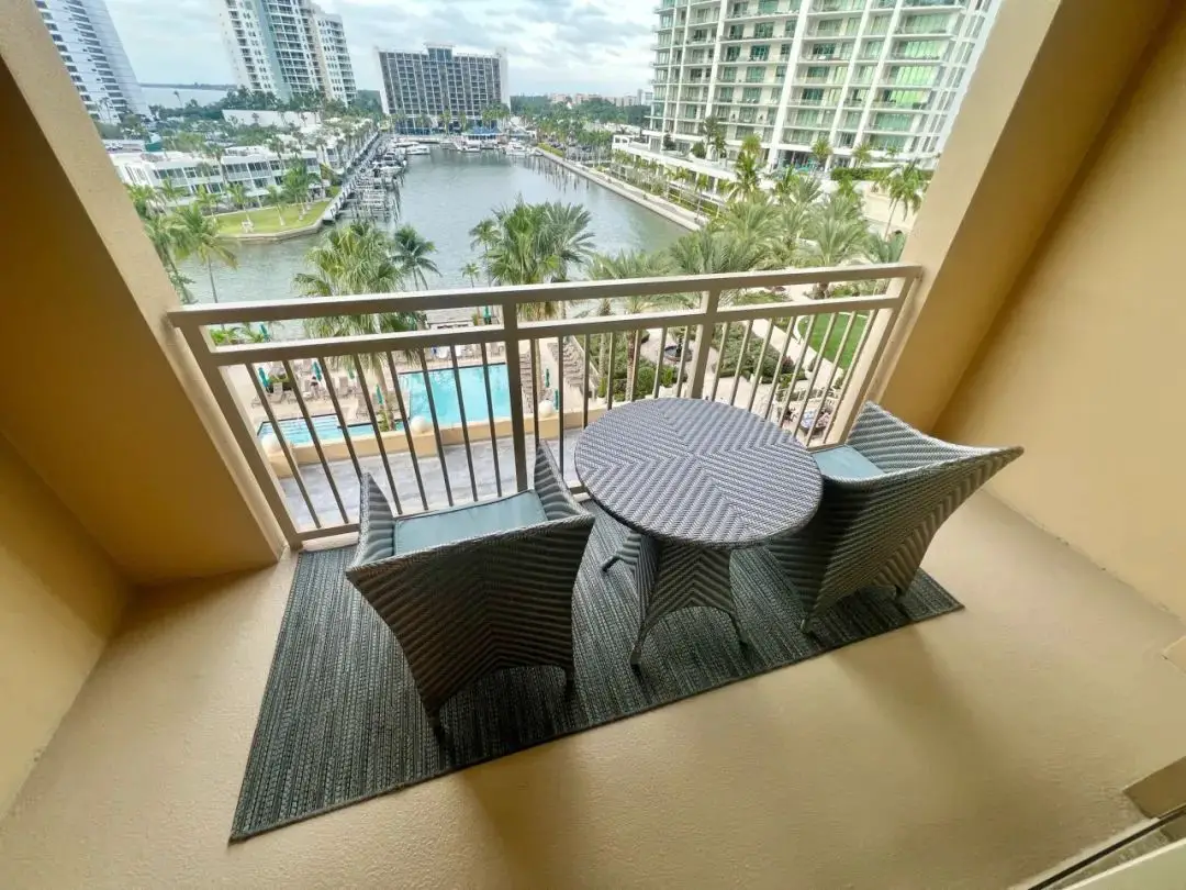 万豪40K免房券居然住到了水准不错的丽思卡尔顿，然而本来到手的套房没了……