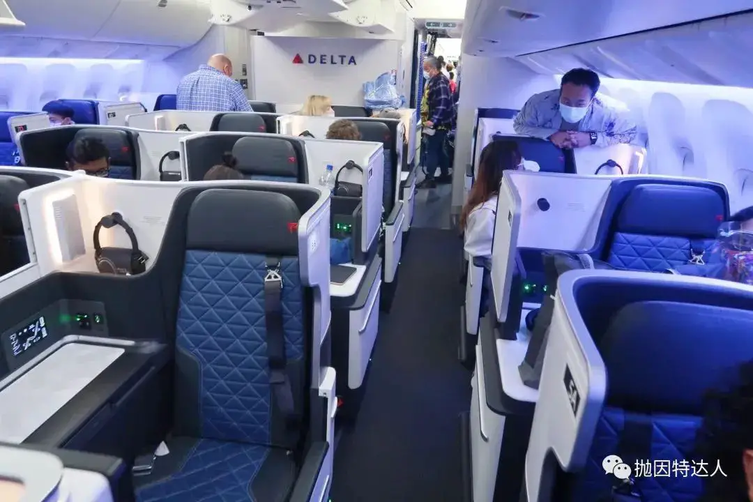 短途境内航班居然飞到了最佳B767商务舱，感恩这次终于没碰到降舱 / 坏座椅