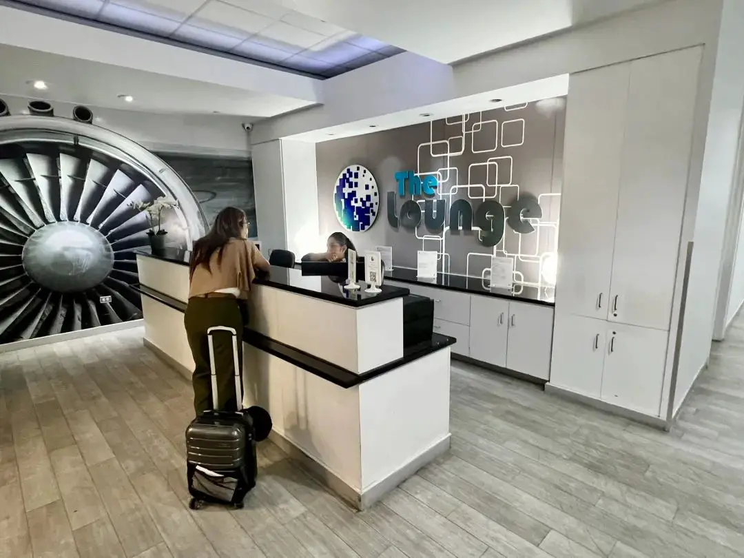 最奇葩的正反倒骑驴反鱼骨商务舱座位，哪家航司居然推出这种鬼才设计？