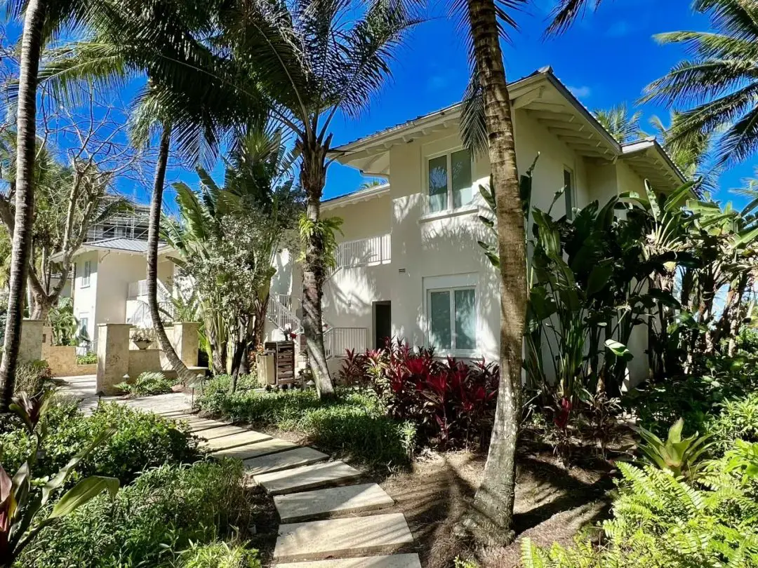 北美最佳瑞吉之一?硬件顶级&环境无敌,但每晚108美元的度假村费堪比抢劫 - 波多黎各巴伊亚海滩瑞吉度假酒店(The St. Regis Bahia Beach Resort, Puerto Rico)入住体验 10 北美最佳瑞吉之一?硬件顶级&环境无敌,但每晚108美元的度假村费堪比抢劫……