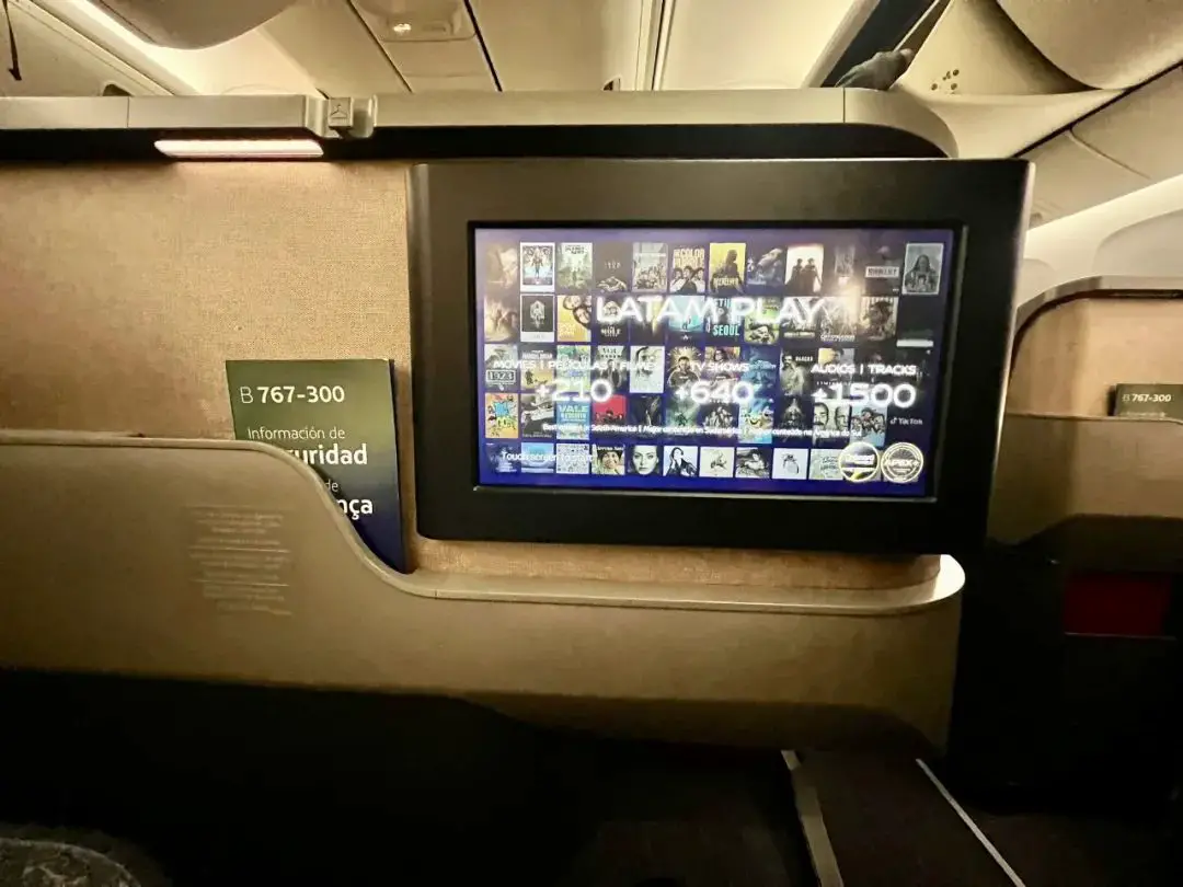 解锁南美航司，没想到体验不错 – 南美航空B767-300（纽约 – 利马）商务舱体验