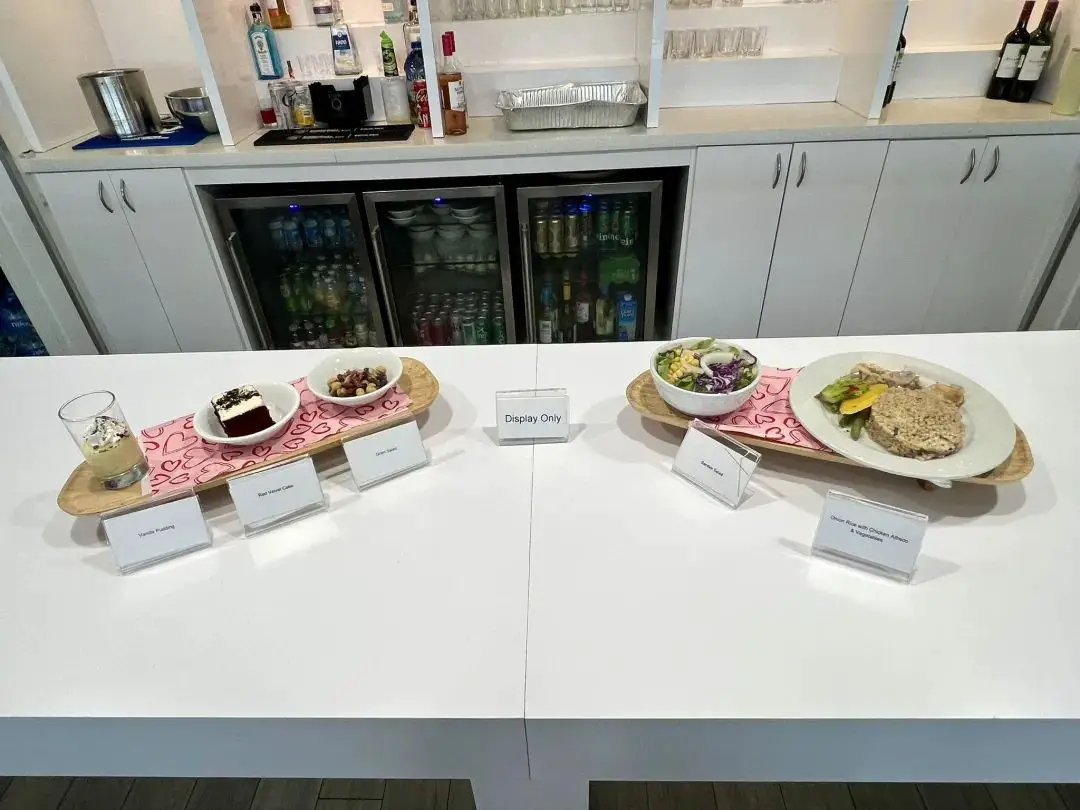 最奇葩的正反倒骑驴反鱼骨商务舱座位，哪家航司居然推出这种鬼才设计？