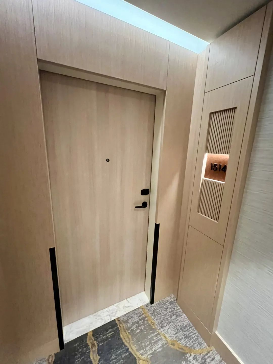 海景无敌但设计拉胯，不过Checkout之后还能洗澡让我没想到