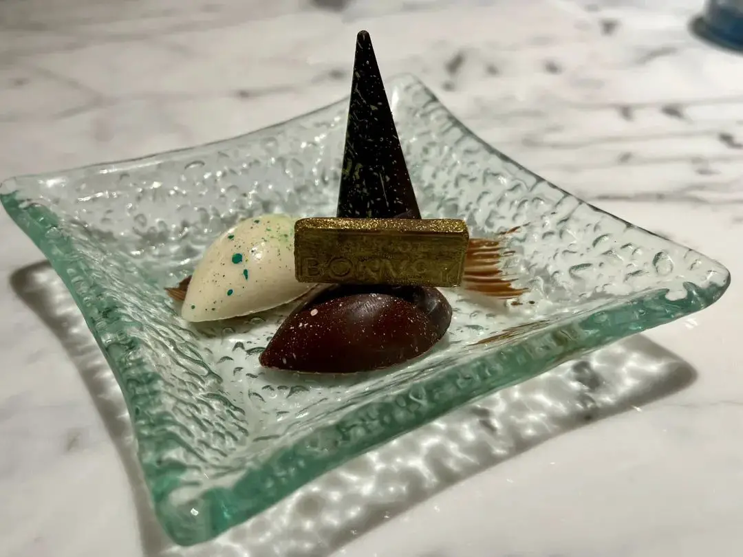 海景无敌但设计拉胯，不过Checkout之后还能洗澡让我没想到