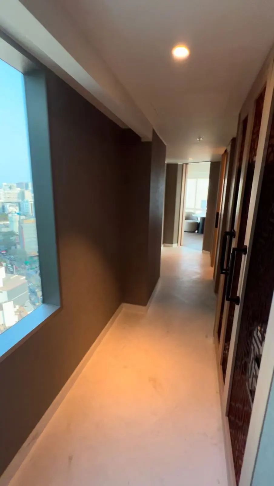 海景无敌但设计拉胯，不过Checkout之后还能洗澡让我没想到