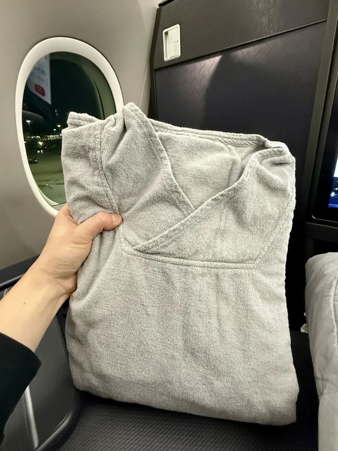 1000美元不到竟拿下亚美线最顶级套间商务舱!“无中生有”大法立大功 - 日本航空A350-1000(纽约 - 东京羽田)商务舱体验 21 1000美元不到竟拿下亚美线最顶级商务舱!“无中生有”大法立大功,实战体验惊喜重重