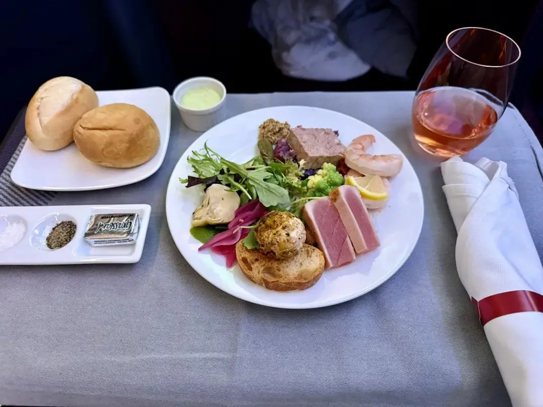 1000美元不到竟拿下亚美线最顶级套间商务舱!“无中生有”大法立大功 - 日本航空A350-1000(纽约 - 东京羽田)商务舱体验 33 1000美元不到竟拿下亚美线最顶级商务舱!“无中生有”大法立大功,实战体验惊喜重重