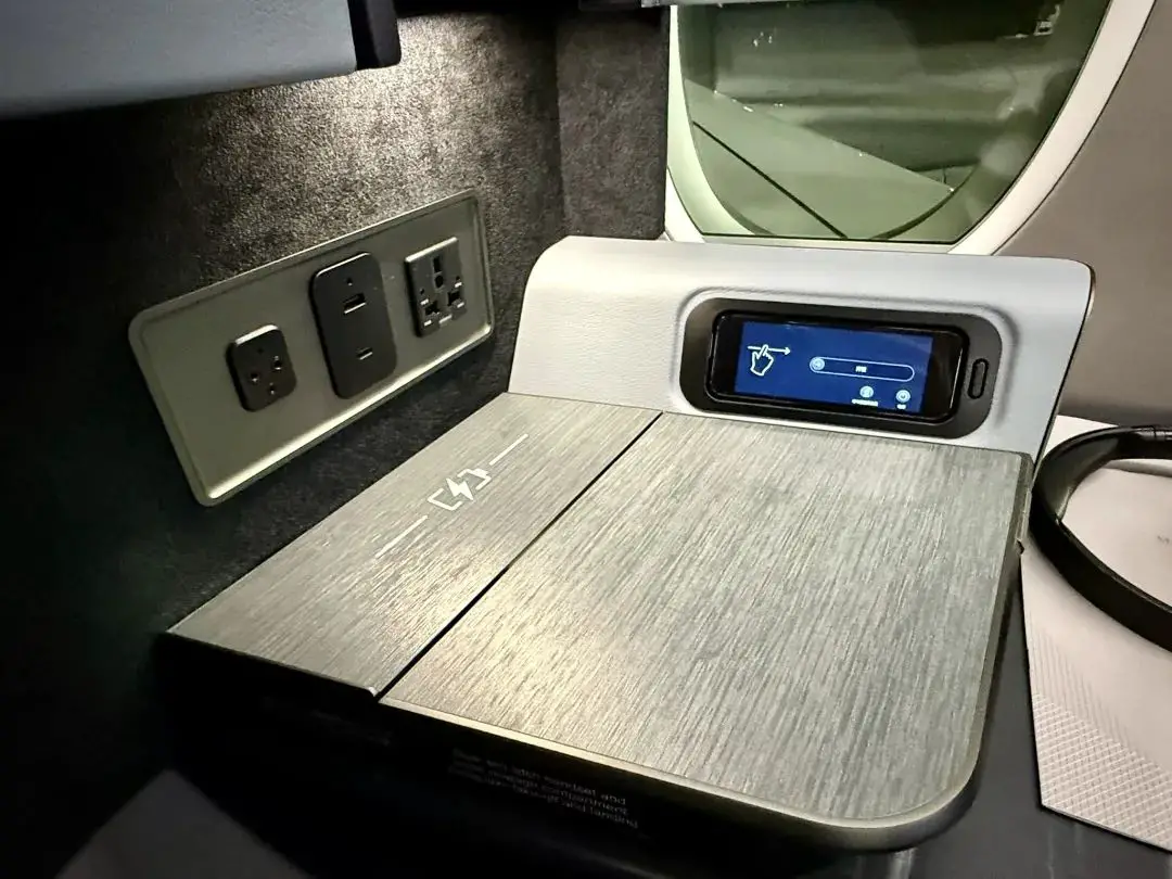 1000美元不到竟拿下亚美线最顶级套间商务舱!“无中生有”大法立大功 - 日本航空A350-1000(纽约 - 东京羽田)商务舱体验 12 1000美元不到竟拿下亚美线最顶级商务舱!“无中生有”大法立大功,实战体验惊喜重重