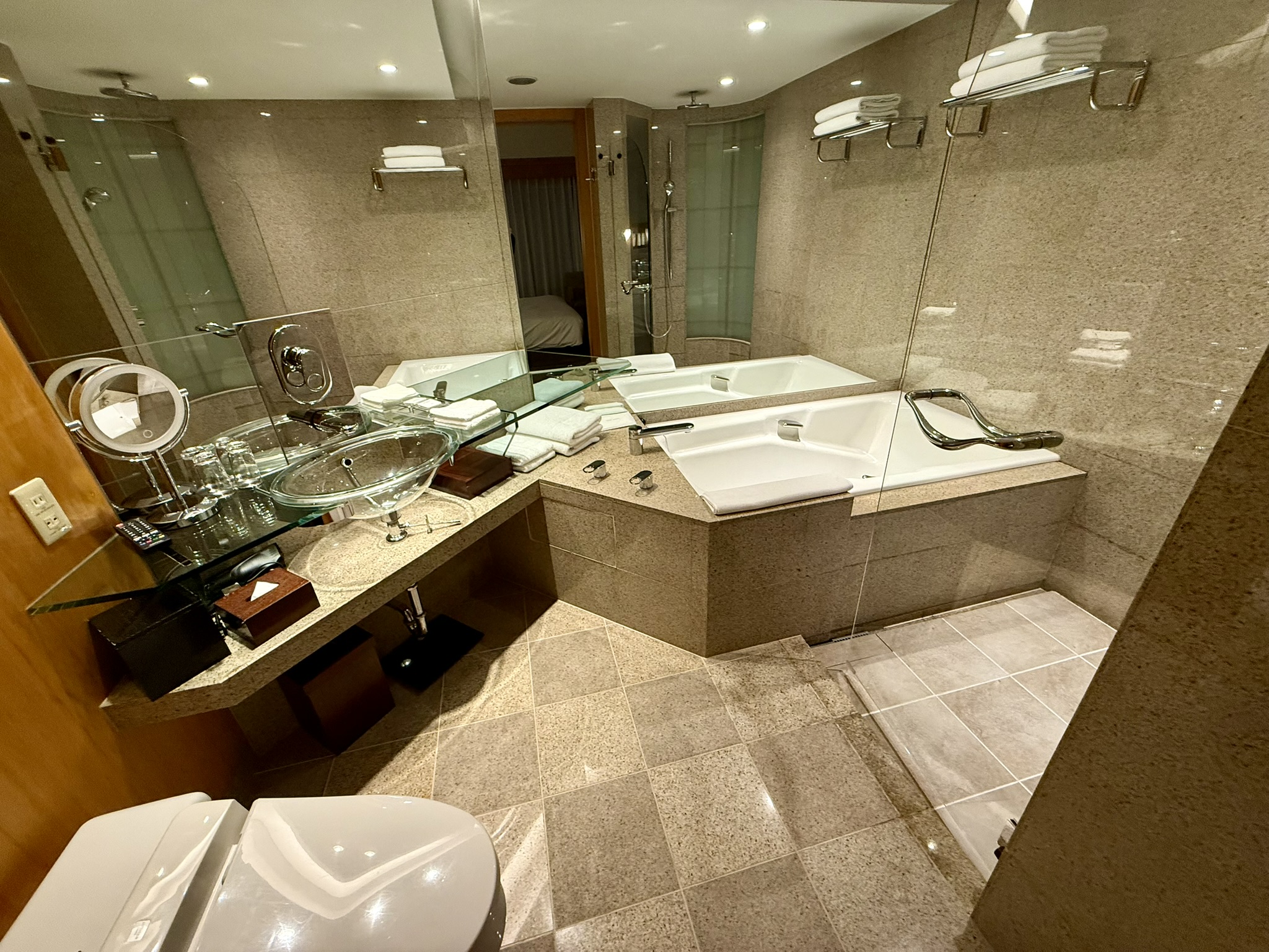 生鱼片无限畅吃,最强行政酒廊 - 福冈君悦酒店(Grand Hyatt Fukuoka)入住体验 14 生鱼片无限畅吃,最强行政酒廊 - 福冈君悦酒店(Grand Hyatt Fukuoka)入住体验