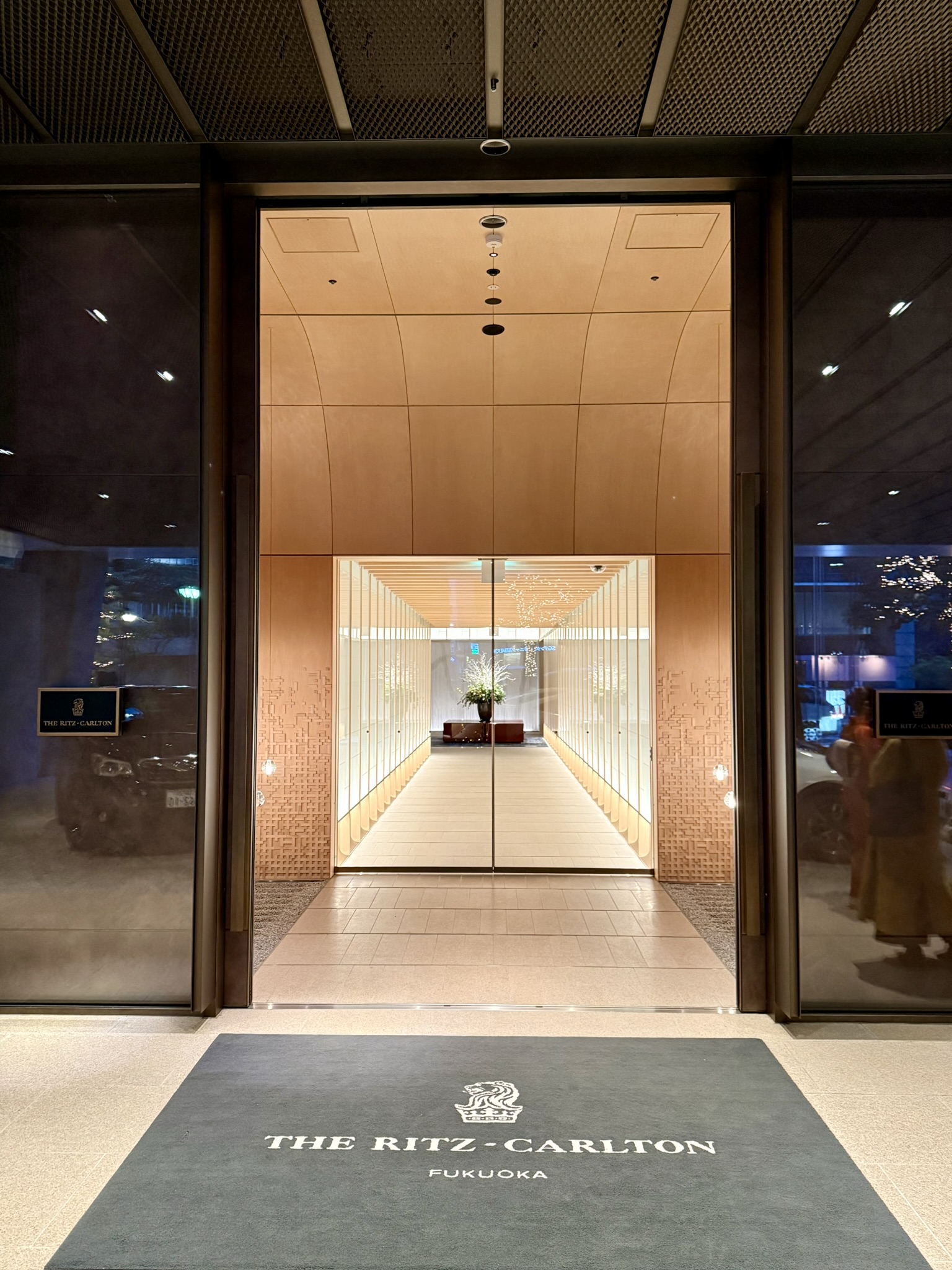 从五星体验到尴尬收场,全因一套睡衣 - 福冈丽思卡尔顿酒店(The Ritz-Carlton, Fukuoka)入住体验 4 从五星体验到尴尬收场,全因一套睡衣 - 福冈丽思卡尔顿酒店(The Ritz-Carlton, Fukuoka)入住体验
