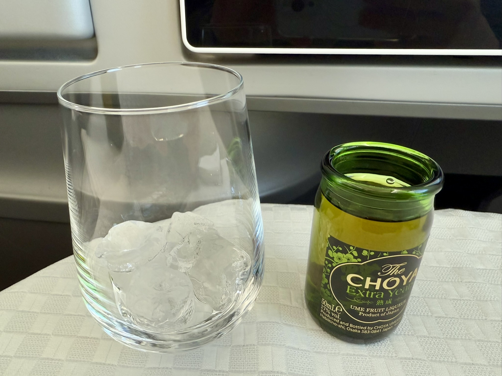 空中鼎泰丰牛肉面 - 长荣航空B787-10(福冈 - 台北 - 香港)商务舱体验 22 空中鼎泰丰牛肉面 - 长荣航空B787-10(福冈 - 台北 - 香港)商务舱体验