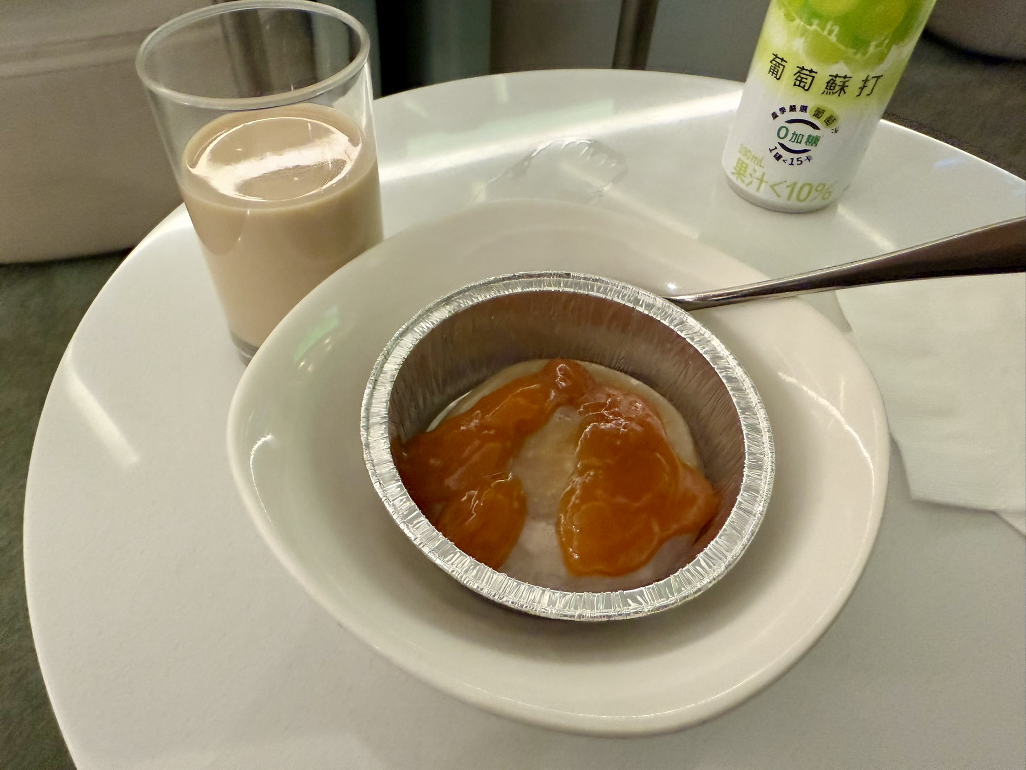 空中鼎泰丰牛肉面 - 长荣航空B787-10(福冈 - 台北 - 香港)商务舱体验 29 空中鼎泰丰牛肉面 - 长荣航空B787-10(福冈 - 台北 - 香港)商务舱体验