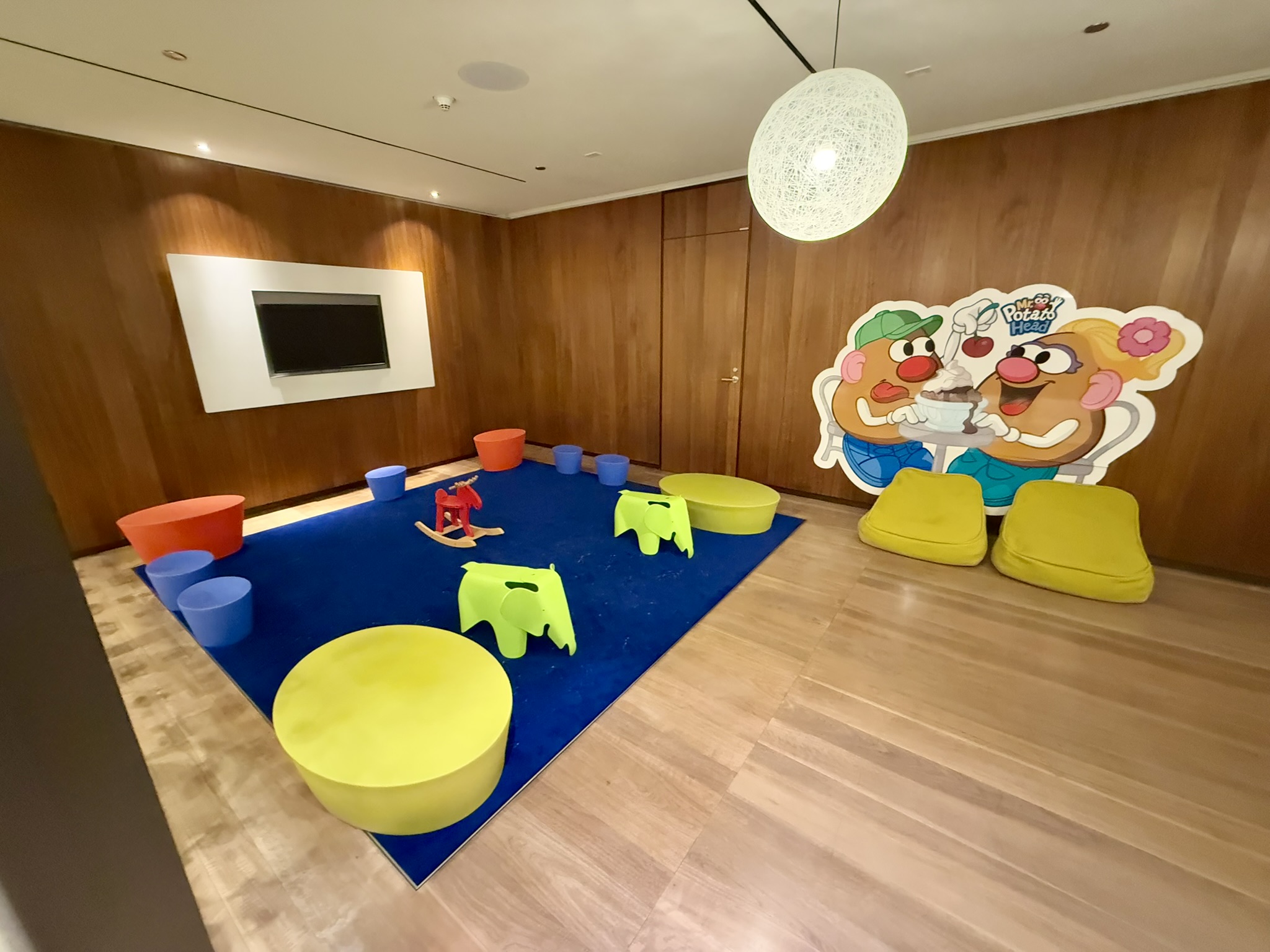不用买天价机票,掌握这个技巧轻松打卡殿堂级头等舱休息室 – 卡塔尔航空多哈Al Safwa头等舱休息室体验 31 不用买天价机票,掌握这个技巧轻松打卡殿堂级头等舱休息室 – 卡塔尔航空多哈Al Safwa头等舱休息室体验