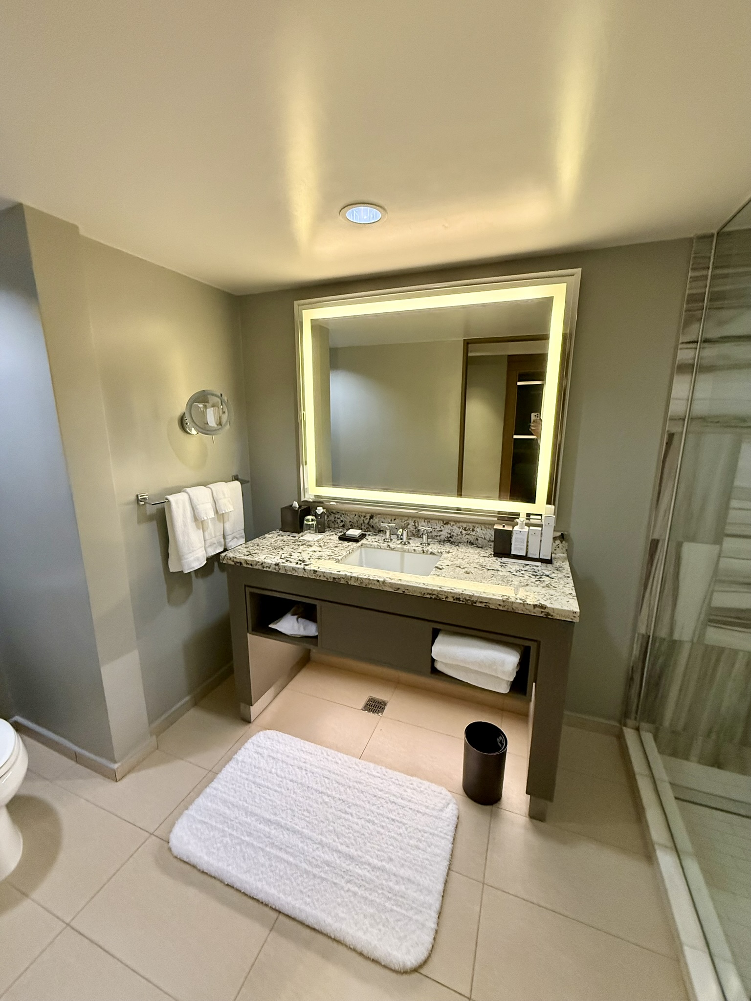 豪华地段,全面翻新——但又“大车店”的味道 - JW Marriott Hotel Mexico City Polanco入住体验 12 豪华地段,全面翻新——但又“大车店”的味道 - JW Marriott Hotel Mexico City Polanco入住体验