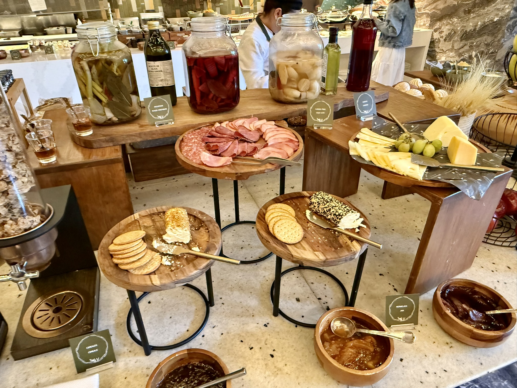 豪华地段,全面翻新——但又“大车店”的味道 - JW Marriott Hotel Mexico City Polanco入住体验 23 豪华地段,全面翻新——但又“大车店”的味道 - JW Marriott Hotel Mexico City Polanco入住体验