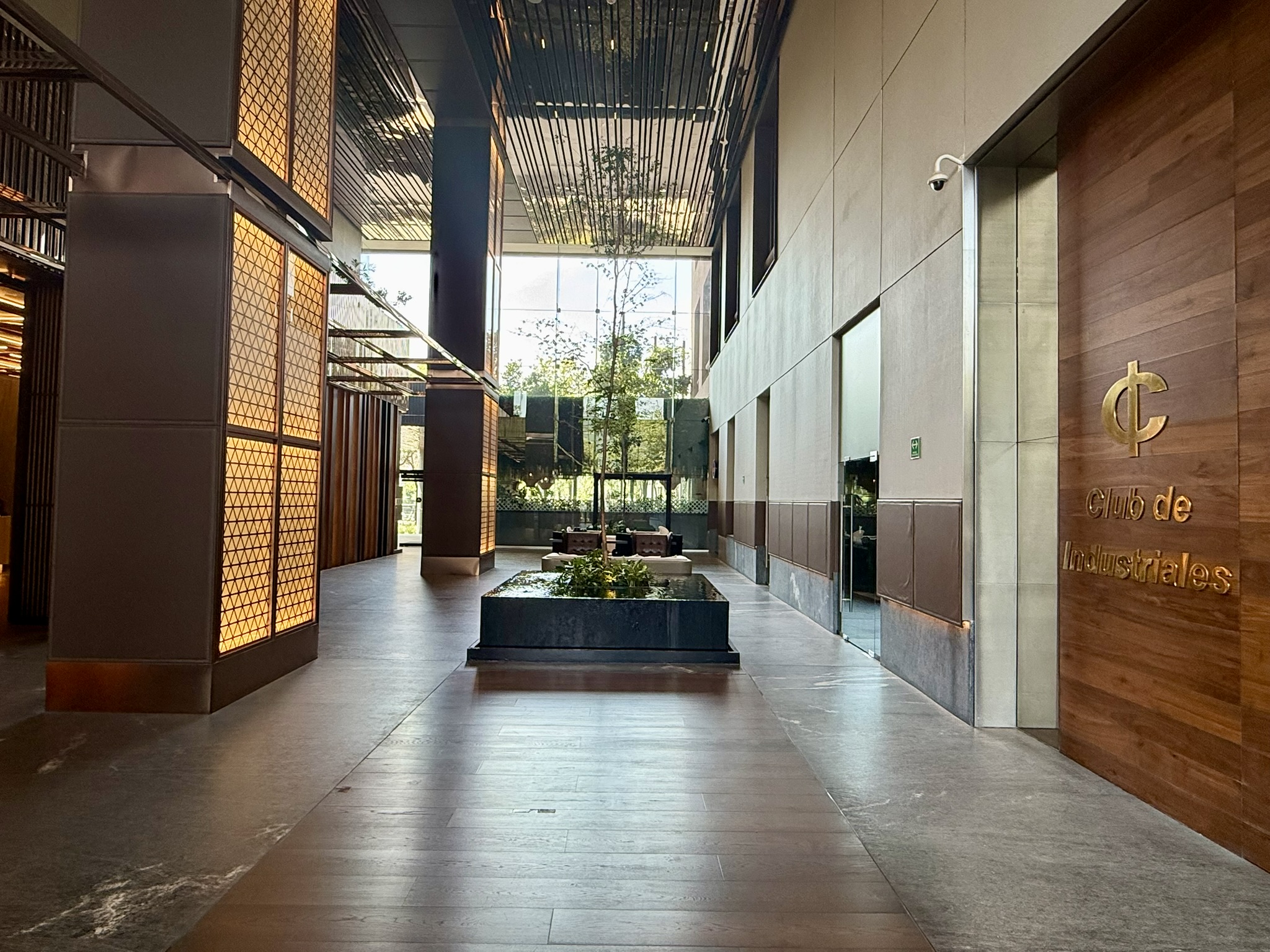 豪华地段,全面翻新——但又“大车店”的味道 - JW Marriott Hotel Mexico City Polanco入住体验 7 豪华地段,全面翻新——但又“大车店”的味道 - JW Marriott Hotel Mexico City Polanco入住体验