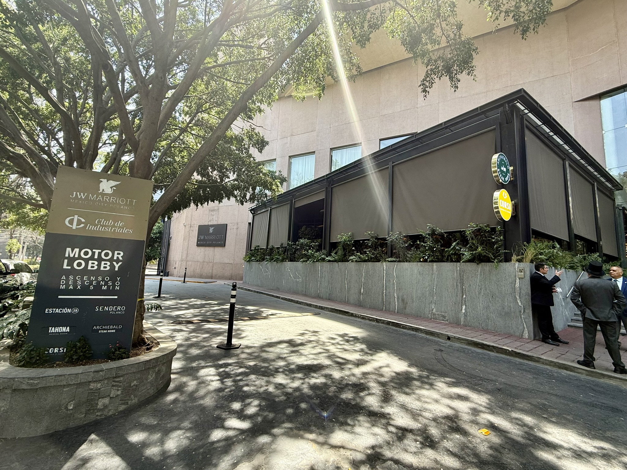 豪华地段,全面翻新——但又“大车店”的味道 - JW Marriott Hotel Mexico City Polanco入住体验 1 豪华地段,全面翻新——但又“大车店”的味道 - JW Marriott Hotel Mexico City Polanco入住体验
