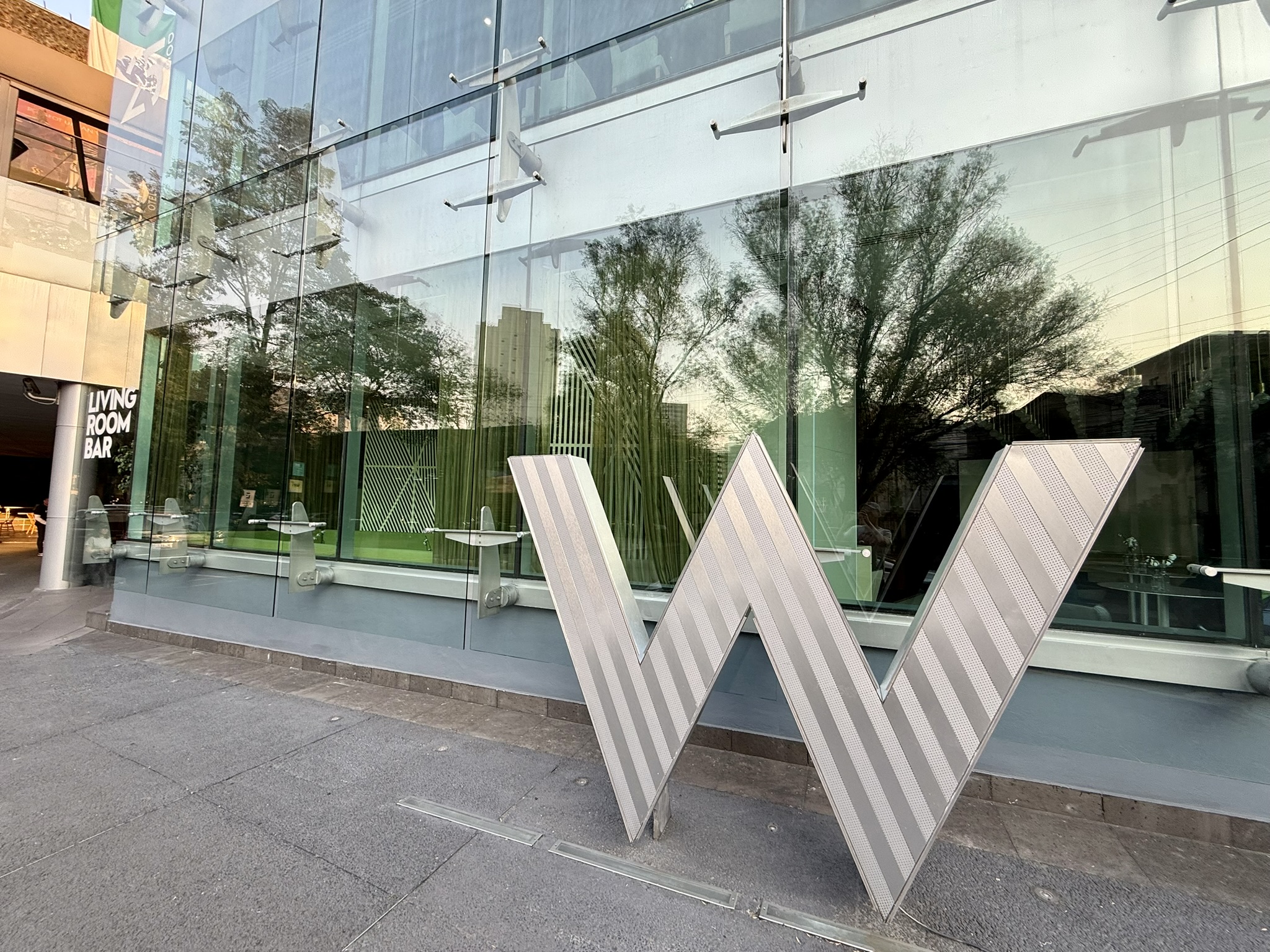 豪华地段,全面翻新——但又“大车店”的味道 - JW Marriott Hotel Mexico City Polanco入住体验 4 豪华地段,全面翻新——但又“大车店”的味道 - JW Marriott Hotel Mexico City Polanco入住体验