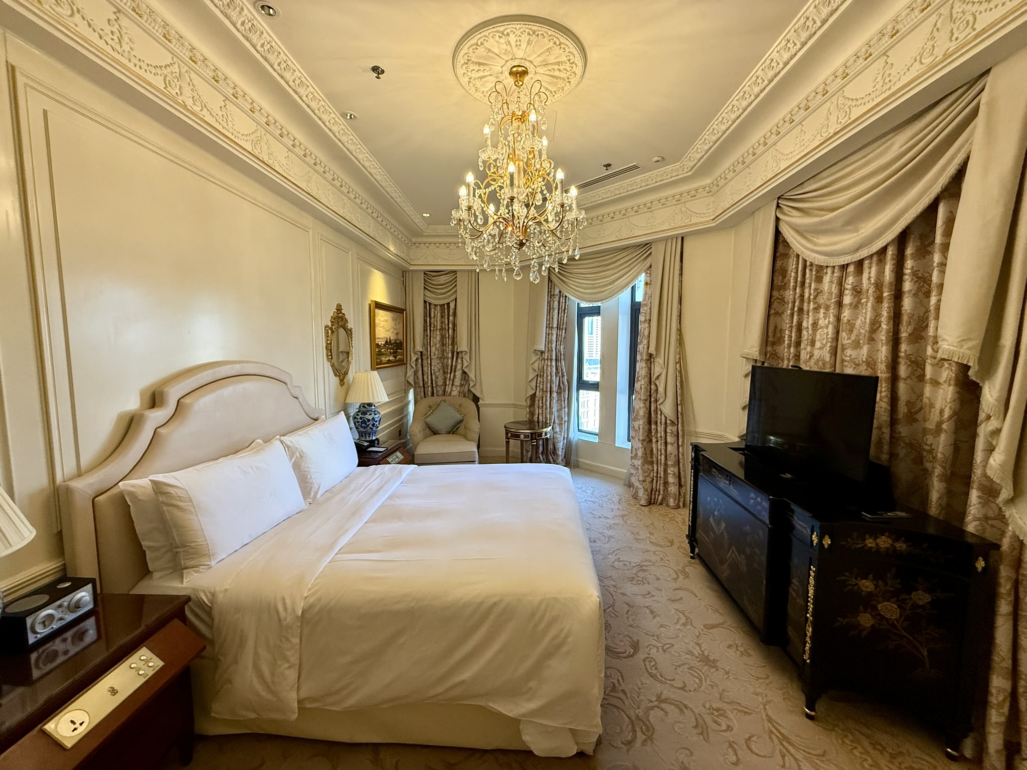 直升160平米欧式宫廷风格超大套房 - 天津丽思卡尔顿(The Ritz-Carlton, Tianjin)入住体验 13 直升160平米欧式宫廷风格超大套房 - 天津丽思卡尔顿(The Ritz-Carlton, Tianjin)入住体验