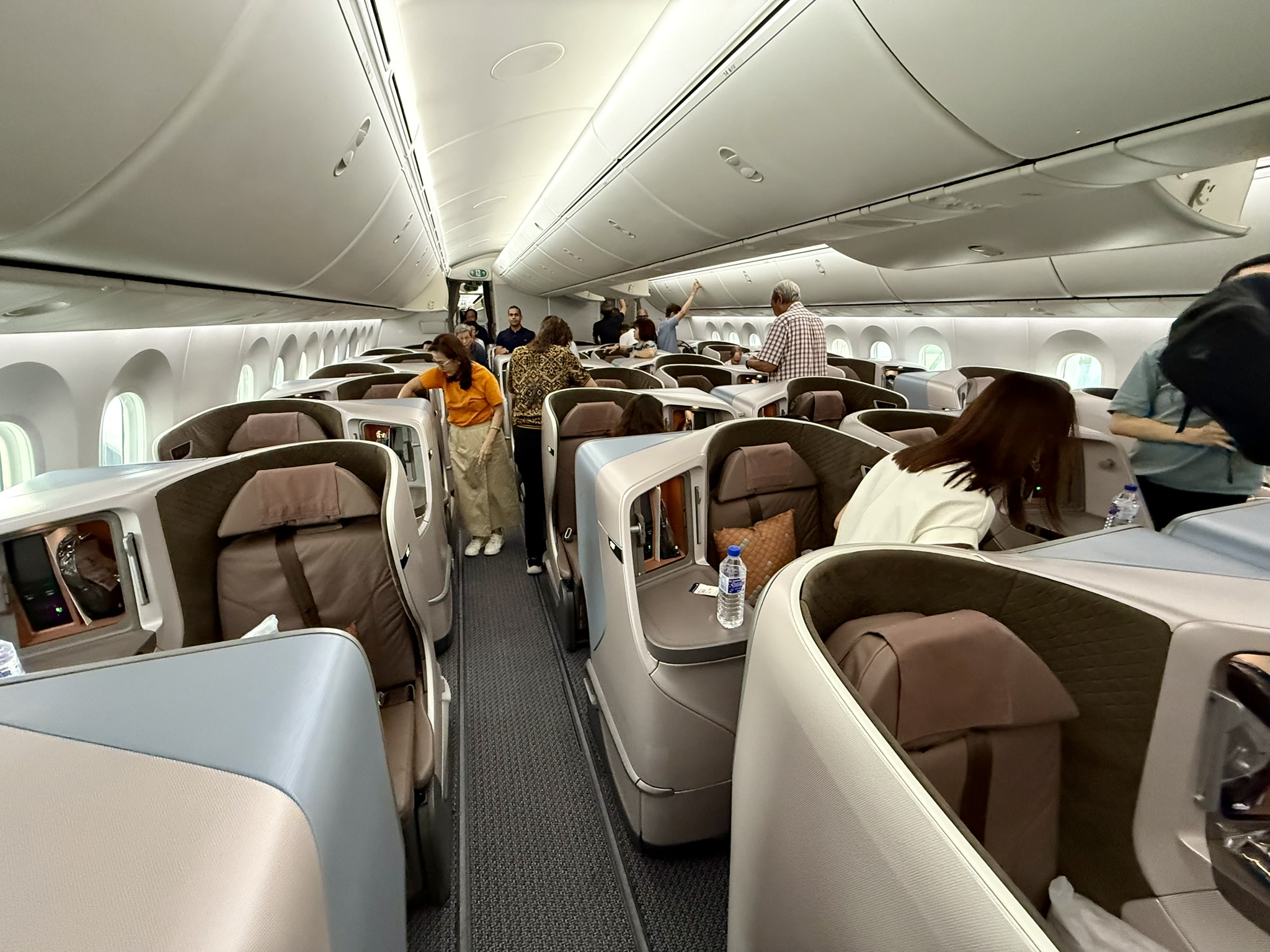 绝版兑换 & 全球最长航线的完美前奏 - 新航B787-10(广州 - 新加坡)商务舱体验 9 绝版兑换 & 全球最长航线的完美前奏 - 新航B787-10(广州 - 新加坡)商务舱体验