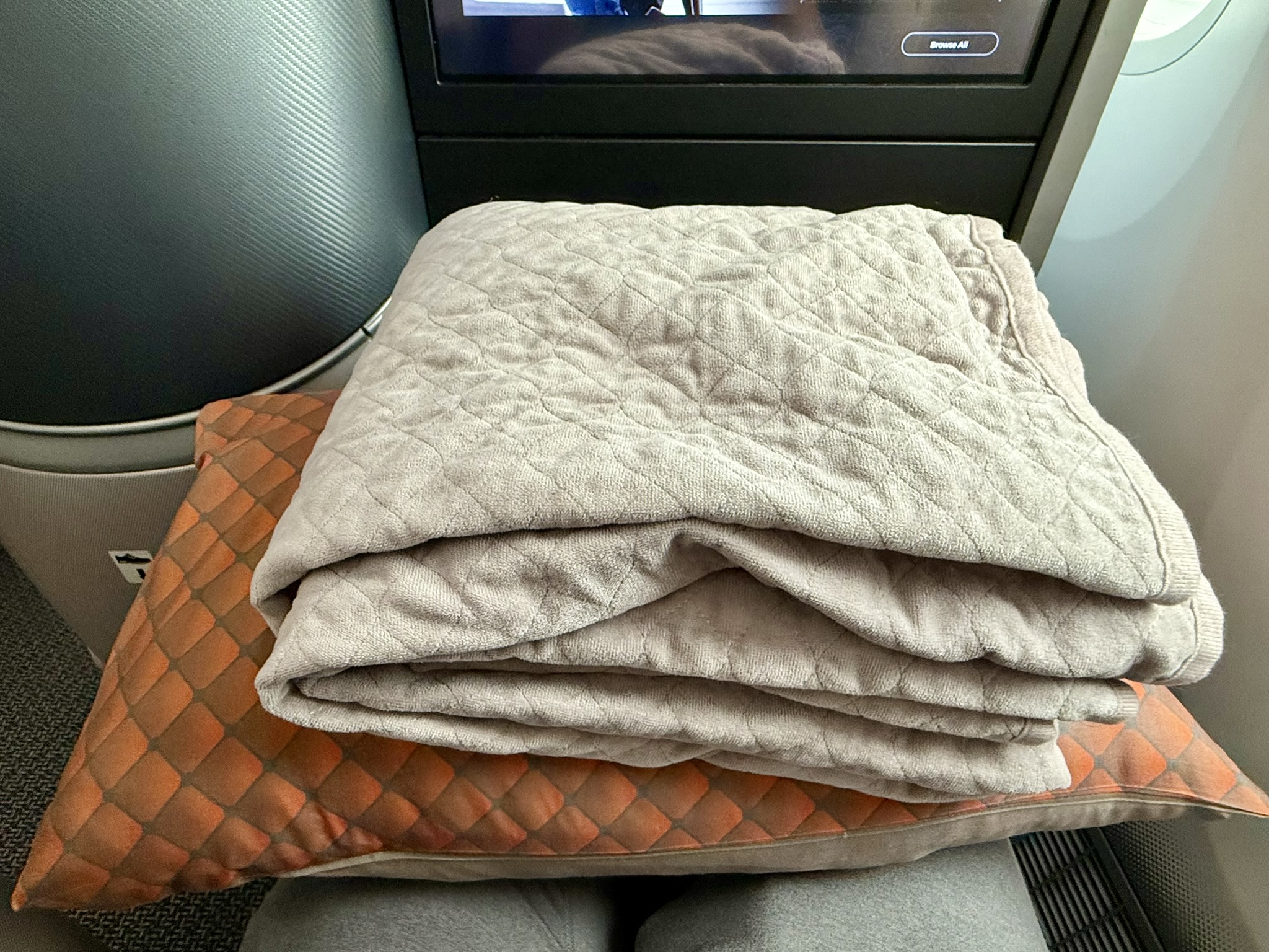 绝版兑换 & 全球最长航线的完美前奏 - 新航B787-10(广州 - 新加坡)商务舱体验 14 绝版兑换 & 全球最长航线的完美前奏 - 新航B787-10(广州 - 新加坡)商务舱体验