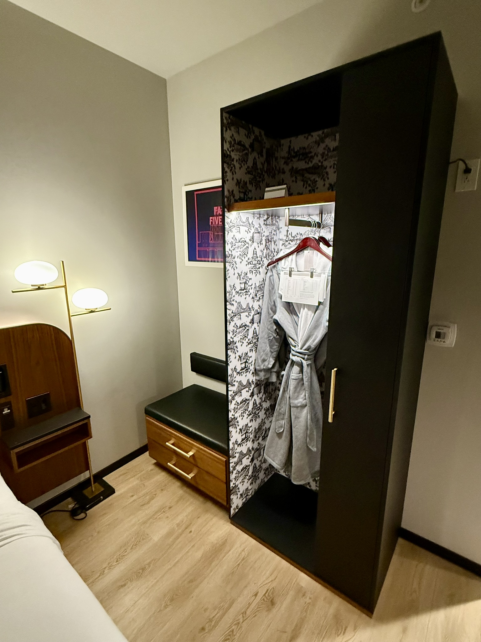 彻底的“大车店体验” - 蒙特利尔凯悦尚萃酒店(Hyatt Centric Ville Marie Montreal)入住体验 10 彻底的“大车店体验” - 蒙特利尔凯悦尚萃酒店(Hyatt Centric Ville Marie Montreal)入住体验