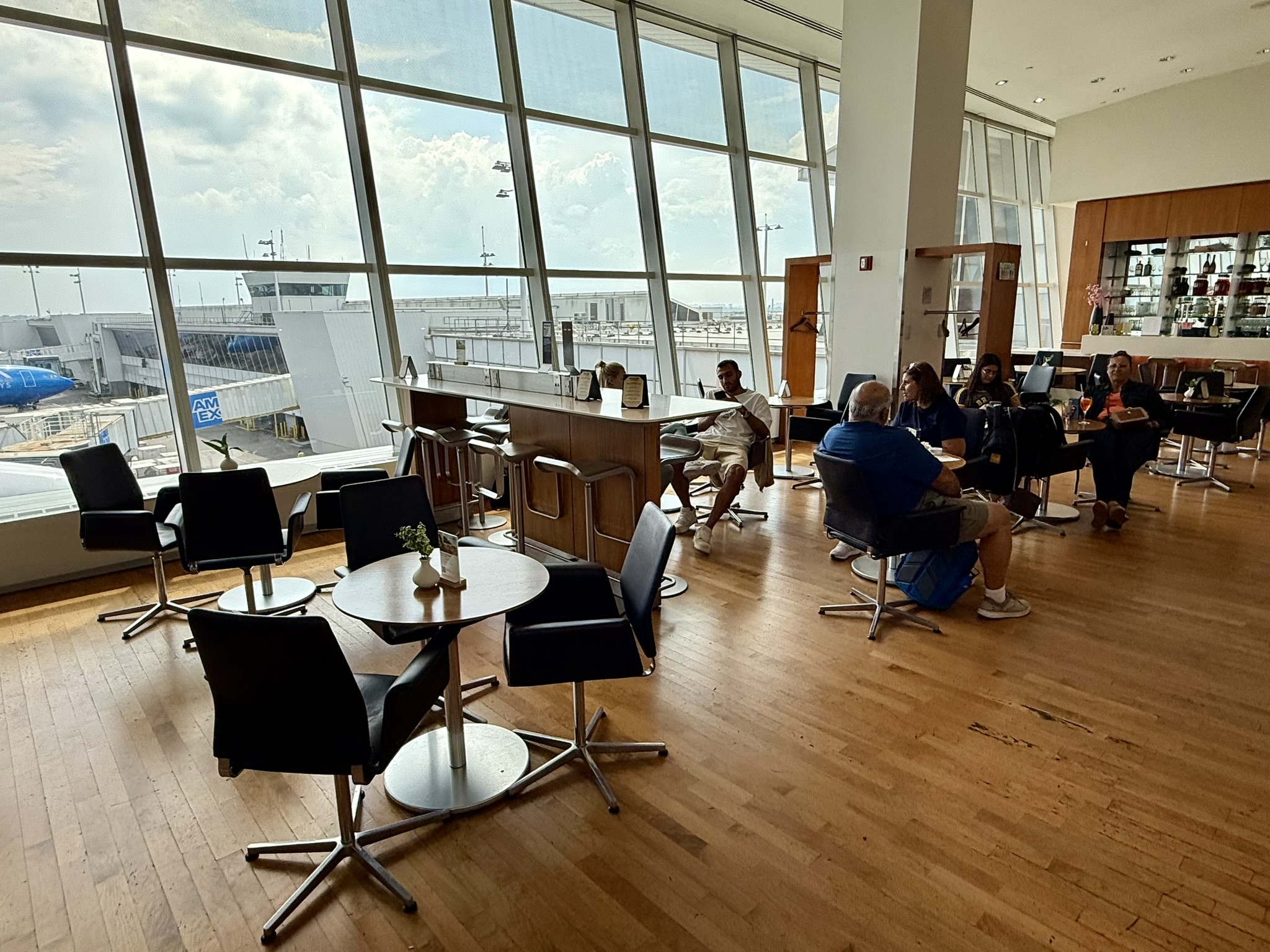 说走就走的A380头等舱：12小时连刷汉莎航空两大顶奢头等舱休息室，还能在休息室过海关入境？！